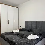 Orkidea Apartamento Golem (Tirana)