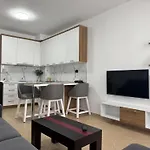 Orkidea Apartamento Golem (Tirana)
