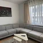 Orkidea Golem (Tirana)