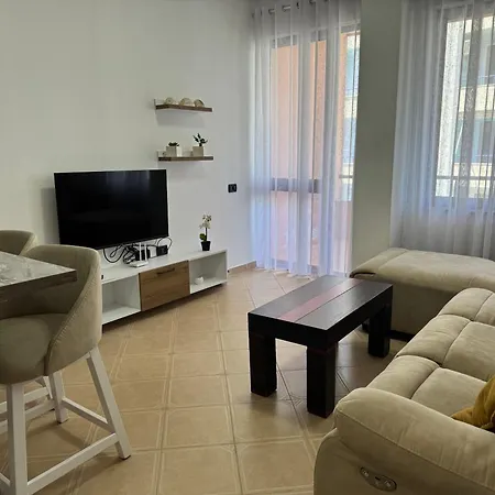 Orkidea * Golem (Tirana)