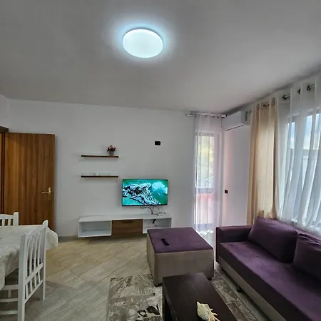 Orkidea * Golem (Tirana)