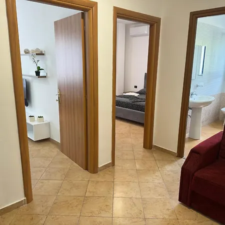 Orkidea Golem (Tirana)