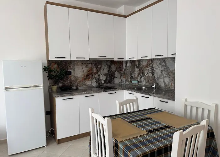 Orkidea Golem (Tirana)